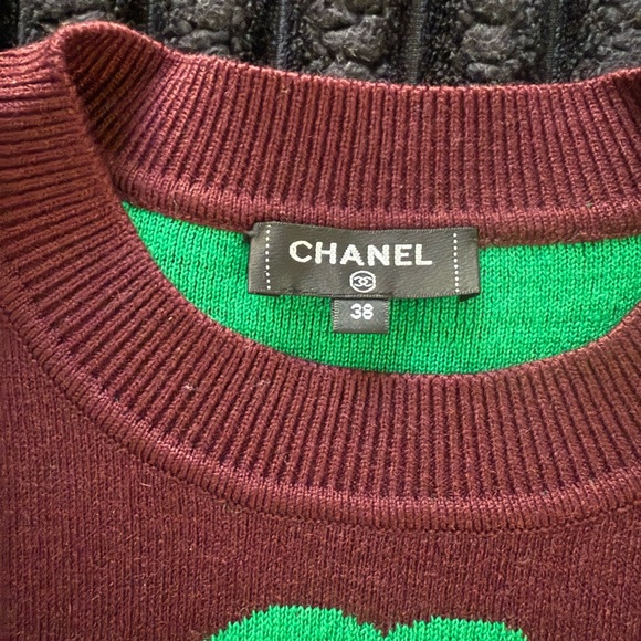 Chanel 2021 CC Mark Sweater - Picture 3 of 3